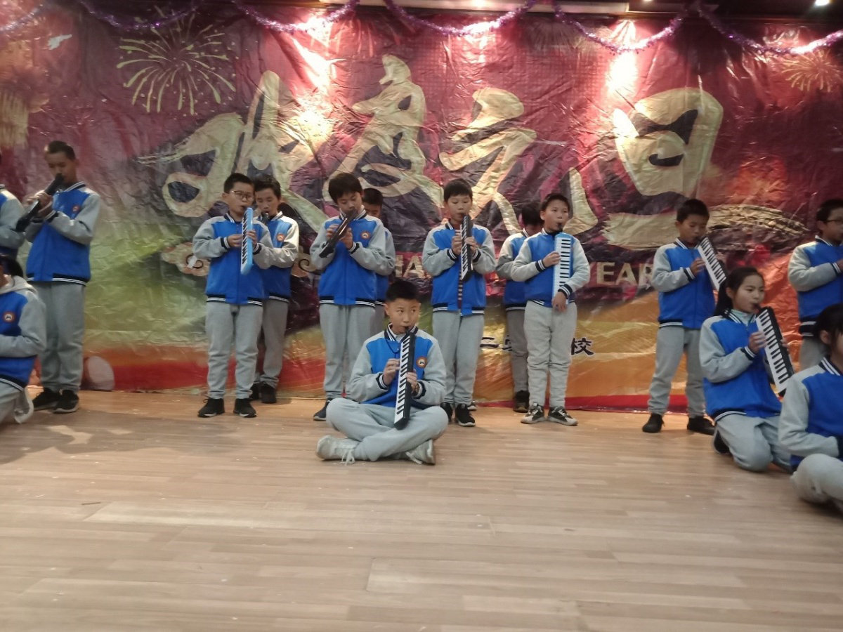 衡陽(yáng)市蒸湘區(qū)仁愛(ài)實(shí)驗(yàn)中學(xué)|衡陽(yáng)全日制|全寄宿|全封閉|半月假制初級(jí)中學(xué) 衡陽(yáng)市蒸湘區(qū)仁愛(ài)實(shí)驗(yàn)中學(xué)|衡陽(yáng)全日制|全寄宿|全封閉|半月假制初級(jí)中學(xué)